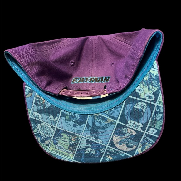 Batman DC Comics Flat Bill Cap - Picture 2 of 3